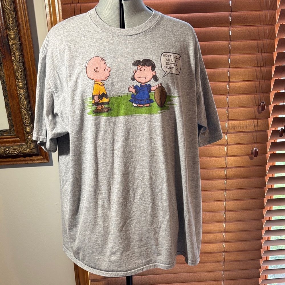 Peanuts Charlie Brown Lucy Cartoon Graphic Tee Gray Women"s Size XL